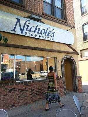 Nichole's Fine Pastry, Fargo