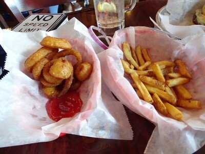 Bub's Burgers And Ice Cream