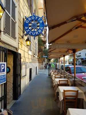 Grotta Azzurra, Roma