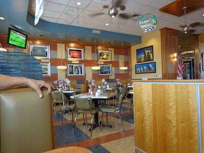 Richie's Real American Diner, Rancho Cucamonga