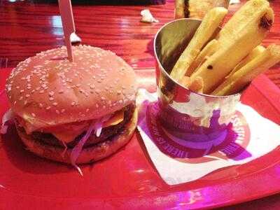 Red Robin Gourmet Burgers