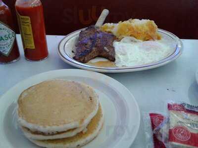 Davies Chuck Wagon Diner, Lakewood