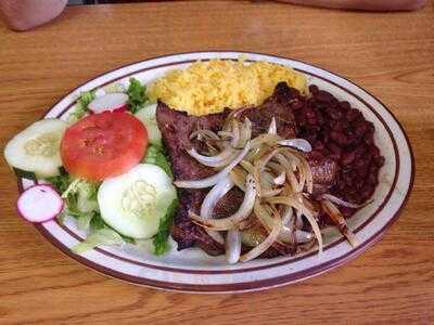 Francisco's Salvadoreno Restaurant