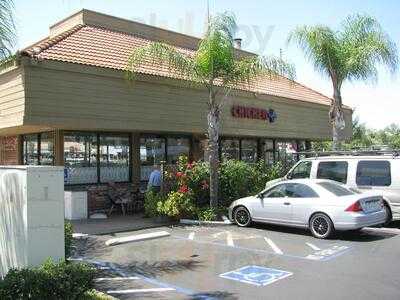 Chicken Plus Greek Cuisine, Escondido