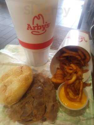 Arby's, Garland