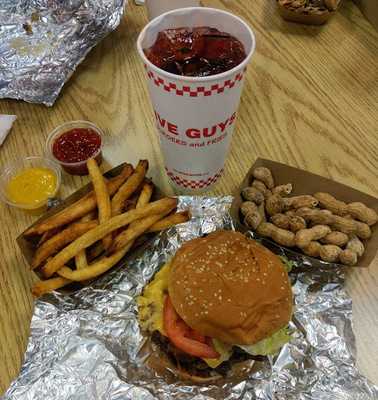 Five Guys, Escondido