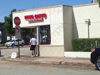 Five Guys, Coral Gables