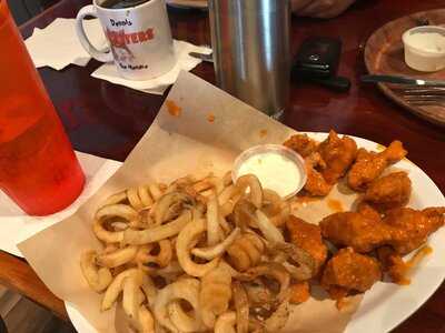 Hooters