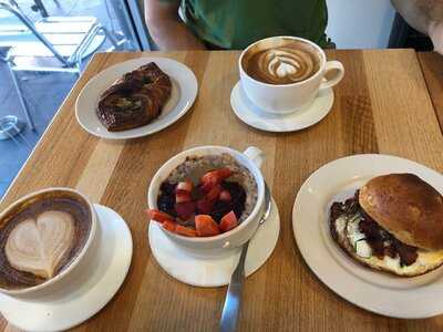 Madruga Bakery, Coral Gables