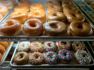 Happy Donuts