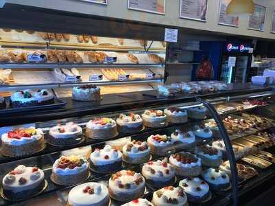 Don Pan International Bakery, Hialeah