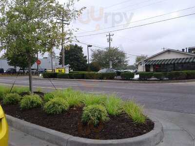 Whitt's Barbecue-Franklin