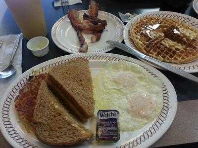 Waffle House, Fayetteville