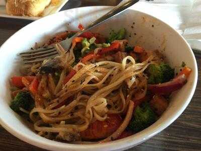 Noodles & Company, Columbia