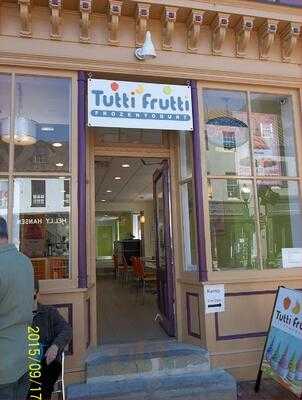 Tutti Frutti, Annapolis