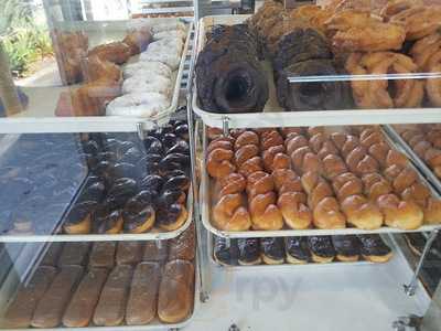 Yum Yum Donuts, Escondido