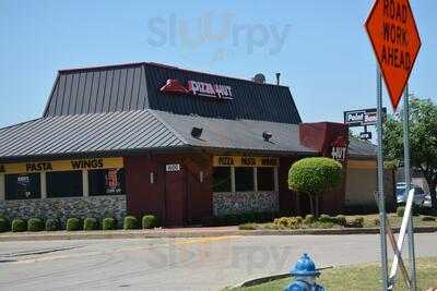 Pizza Hut, Denton