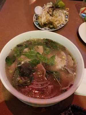 Quoc Huong Restaurant, Garland