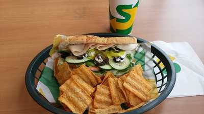 Subway, Laredo