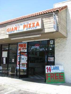 Tony's Giant Pizza, Escondido