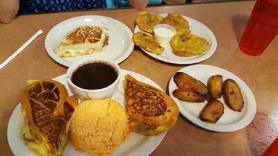 Papi's Cuban & Caribbean Grill, Kennesaw