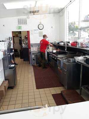 Hambrick's Giant Burgers, Hayward