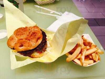 California Steak and Fries, Culver City