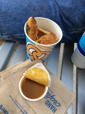 Auntie Anne's, Cypress