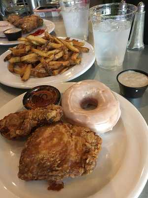 Harold's Chicken, Whiskey & Donut Bar, Lawrence