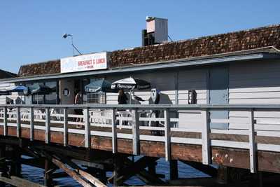 Polly's On The Pier