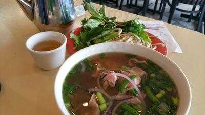 Pho Que Huong