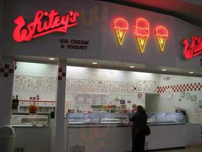 Whitey's Ice Cream, Davenport