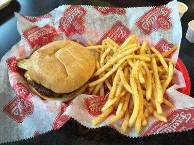 Freddy's, Bowling Green