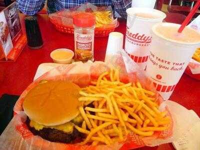 Freddy’s Frozen Custard & Steakburgers