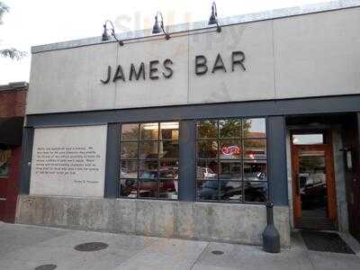 James Bar