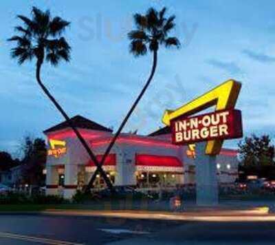 In-N-Out Burger, Visalia