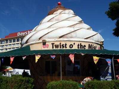 Twist O' The Mist, Niagara Falls