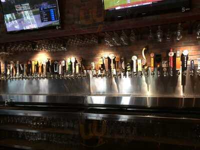 Trenchers Kitchen & Tap, Renton