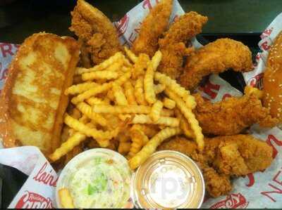 Raising Cane's Chicken Fingers, Summerville