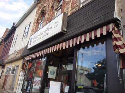 Carmellas Italian Deli & Pastries, Scranton