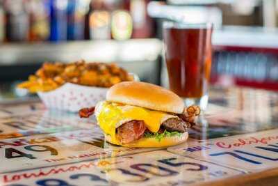 Smitty's Garage Burgers & Beer