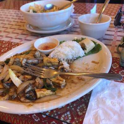 Lemon Grass Thai Cuisine, Medford