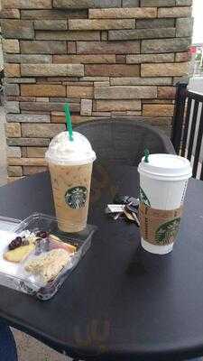 Starbucks, Largo