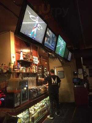 Masses Sports Bar and Grill, Walnut Creek