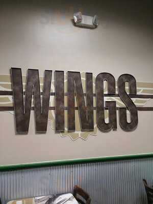 Wingstop, Salinas