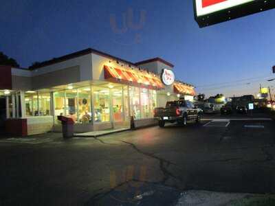 Honey Dew Donuts, Cranston