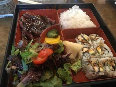 Hikari Sushi & Grill, Redwood City