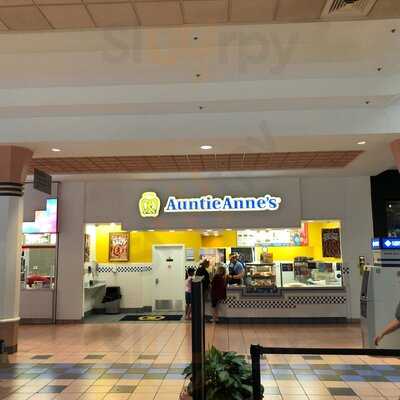 Auntie Anne's, Johnson City