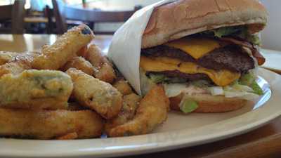 Classic Burger Cafe #9, Whittier