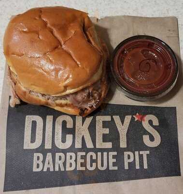 Dickey's Barbecue Pit, Sterling Heights